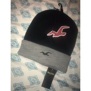COPY - Hollister Beanie *EXCLUSIVE*